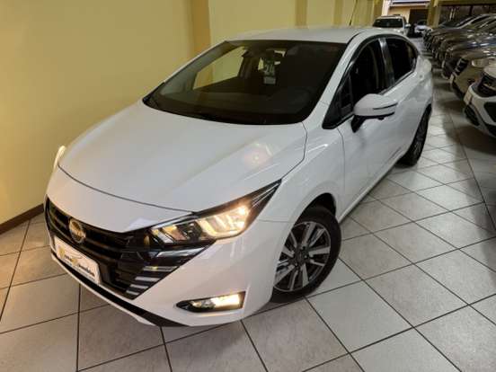 NISSAN-VERSA-2023