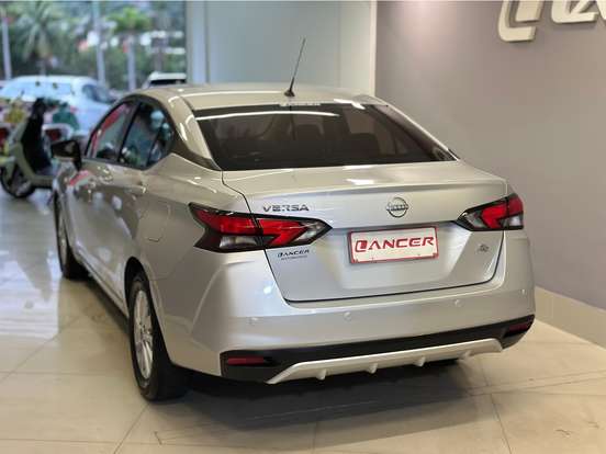 NISSAN-VERSA-2024