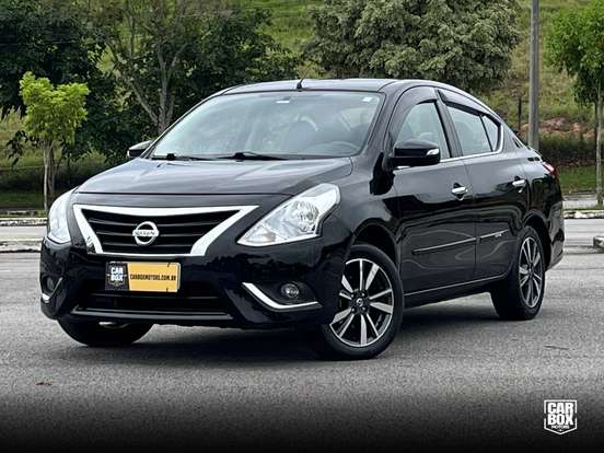 NISSAN-VERSA-2018