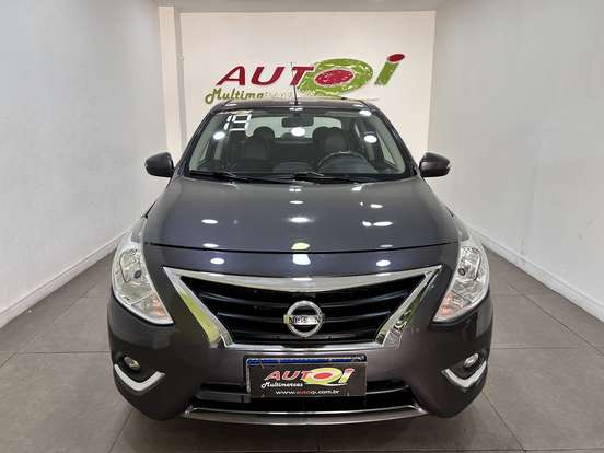 NISSAN-VERSA-2019