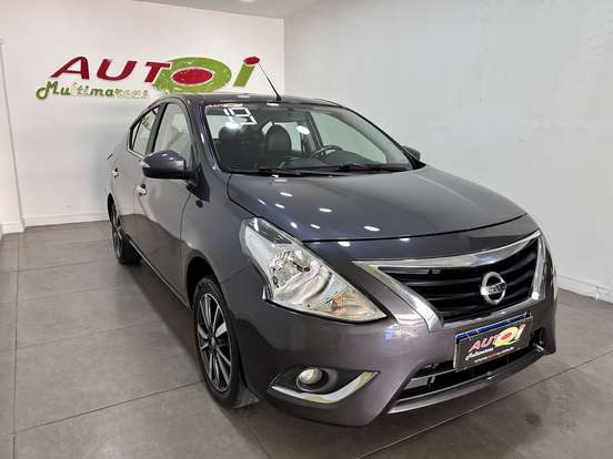 NISSAN-VERSA-2019