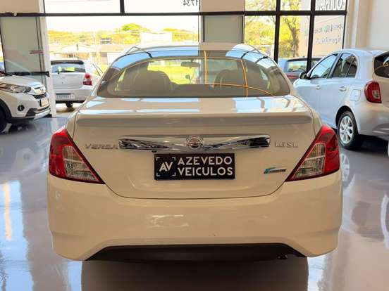 NISSAN-VERSA-1.6 16V FLEXSTART SL 4P XTRONIC NISSAN-VERSA-2017
