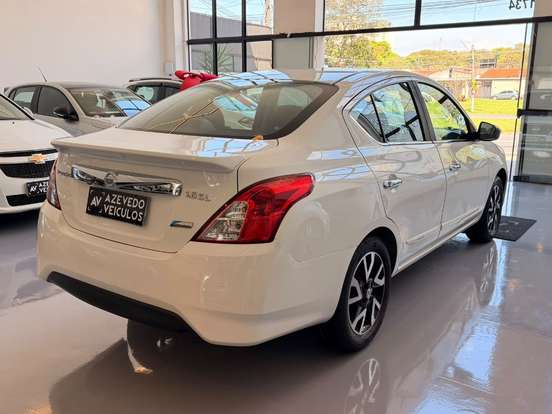 NISSAN-VERSA-1.6 16V FLEXSTART SL 4P XTRONIC NISSAN-VERSA-2017