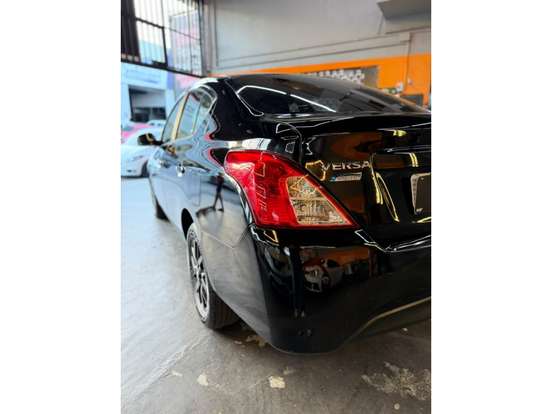 NISSAN-VERSA-1.6 16V FLEXSTART SV 4P XTRONIC NISSAN-VERSA-2016