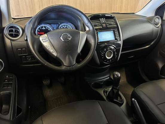 NISSAN-VERSA-1.6 16V FLEXSTART UNIQUE 4P MANUAL NISSAN-VERSA-2015
