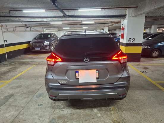 NISSAN-KICKS PLAY-2025