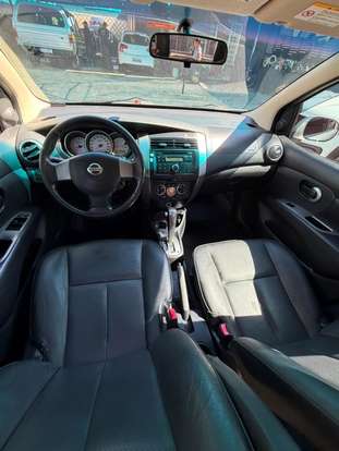NISSAN-LIVINA-2014