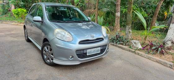 NISSAN MARCH 1.6 SR 16V FLEX 4P MANUAL