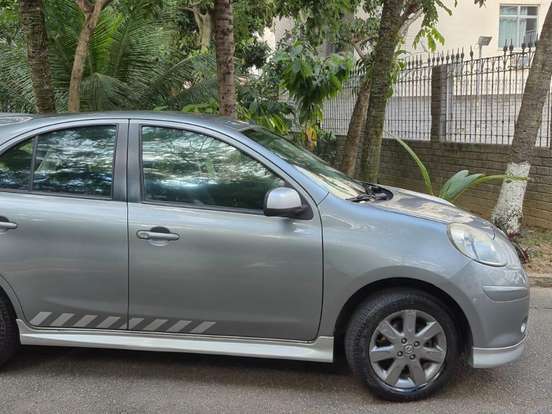 NISSAN-MARCH-1.6 SR 16V FLEX 4P MANUAL NISSAN-MARCH-2012