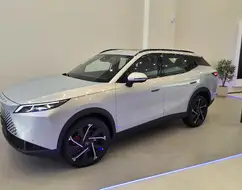 OMODA 7 1.5 TGDI PHEV PRESTIGE DHT OMODA 7 1.5 TGDI PHEV PRESTIGE DHT