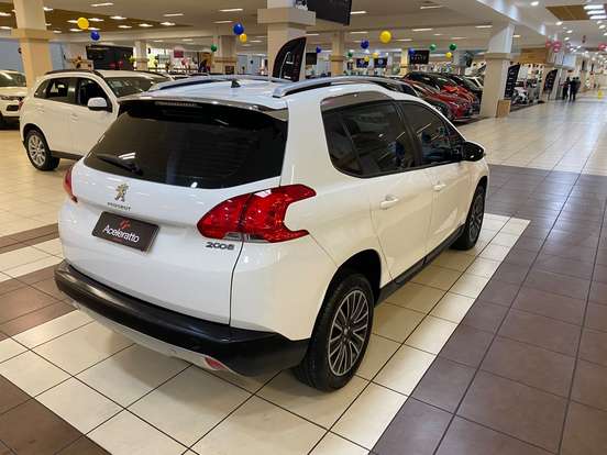 PEUGEOT-2008-2016