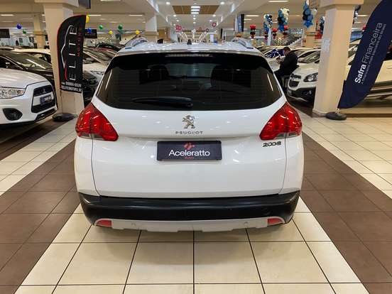PEUGEOT-2008-2016