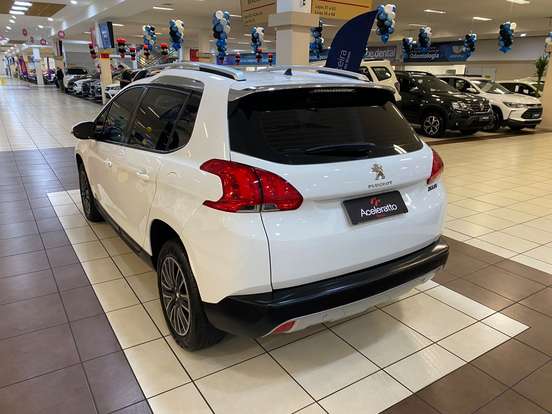PEUGEOT-2008-2016