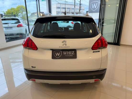 PEUGEOT-2008-2017