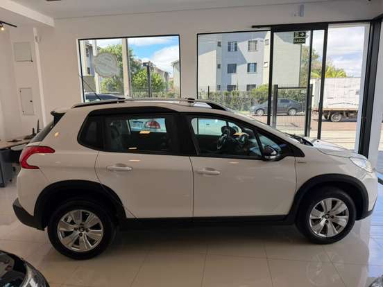 PEUGEOT-2008-1.6 16V FLEX STYLE 4P AUTOMÁTICO PEUGEOT-2008-2018