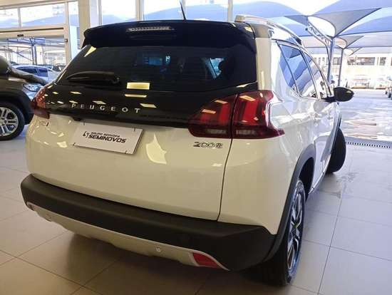 PEUGEOT-2008-2023