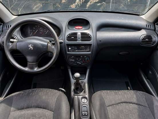 PEUGEOT-206-1.4 PRESENCE 8V FLEX 4P MANUAL PEUGEOT-206-2007