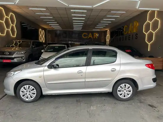 PEUGEOT-207-2011