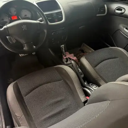 PEUGEOT-207-2012