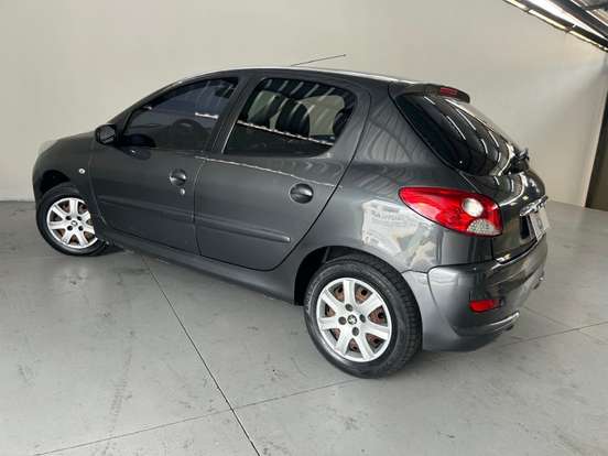 PEUGEOT-207-2011