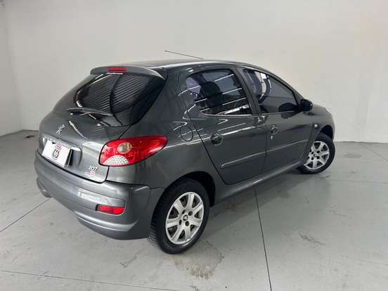 PEUGEOT-207-2011