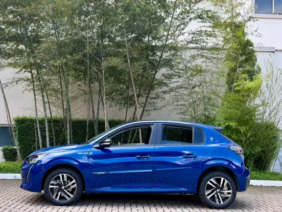 PEUGEOT-208-1.0 TURBO 200 FLEX GRIFFE CVT PEUGEOT-208-2023