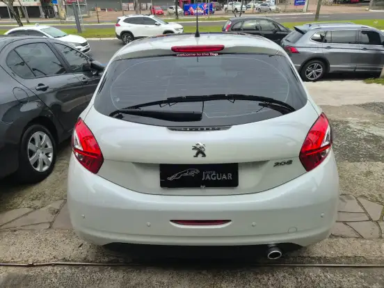 PEUGEOT-208-2014