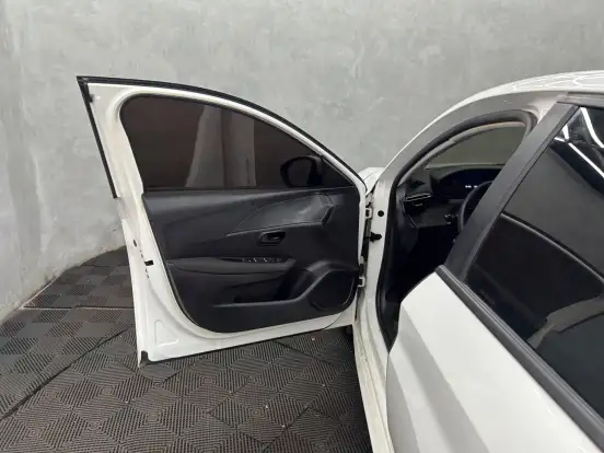 PEUGEOT-208-2022