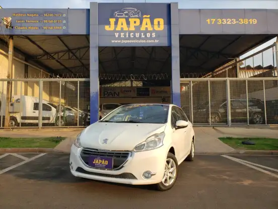 PEUGEOT-208-2016