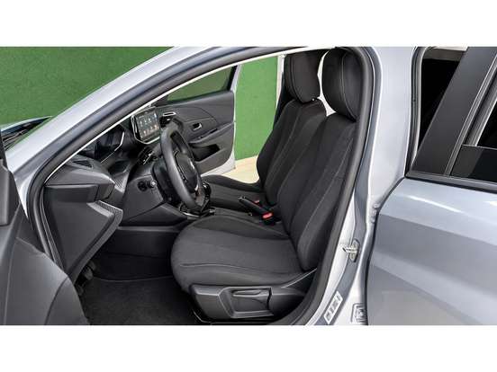 PEUGEOT-208-2022