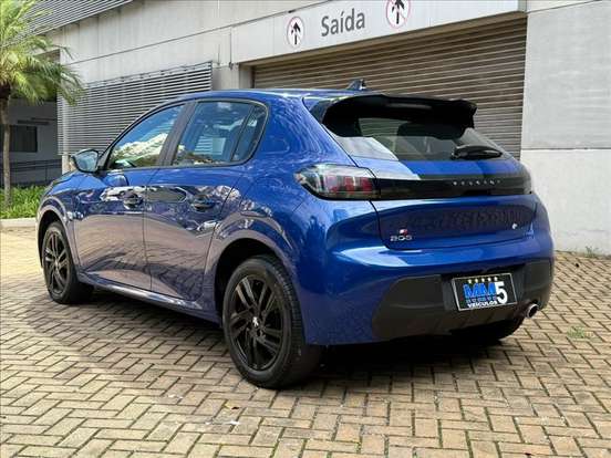 PEUGEOT-208-2023