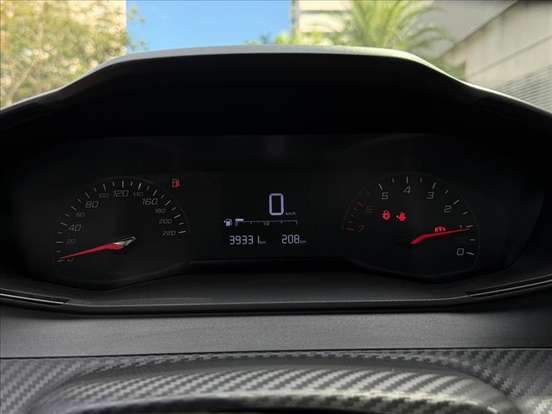 PEUGEOT-208-2023