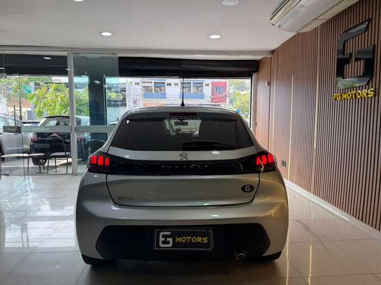 PEUGEOT-208-2022