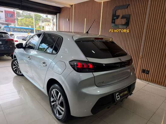 PEUGEOT-208-2022