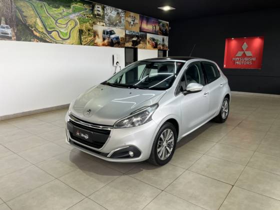 PEUGEOT 208 1.6 GRIFFE 16V FLEX 4P AUTOMÁTICO