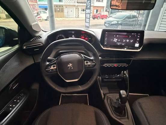 PEUGEOT-208-2022