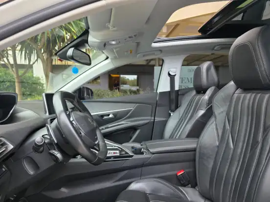 PEUGEOT-3008-1.6 GRIFFE THP 16V GASOLINA 4P AUTOMÁTICO PEUGEOT-3008-2017