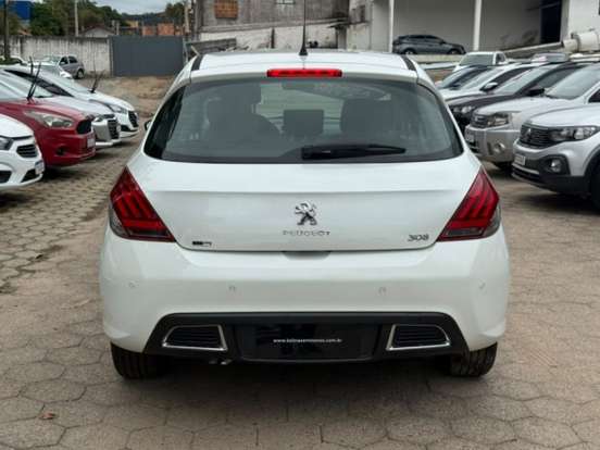 PEUGEOT-308-2018