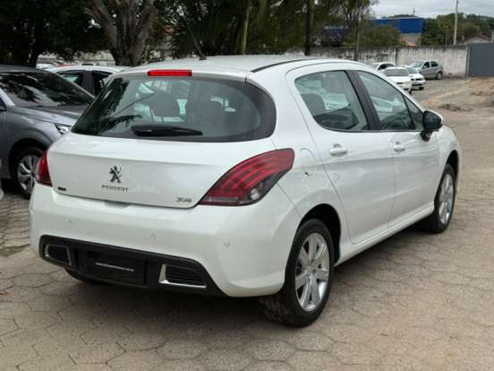 PEUGEOT-308-2018