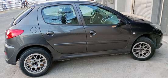 PEUGEOT-207-2011