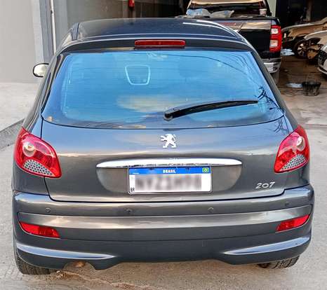 PEUGEOT-207-2011
