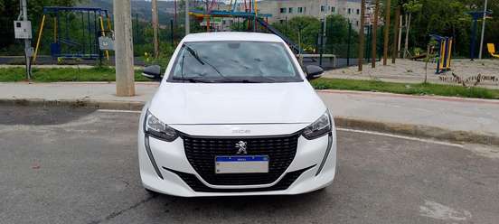 PEUGEOT-208-2023