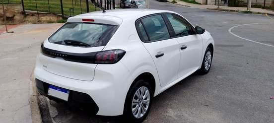 PEUGEOT-208-2023