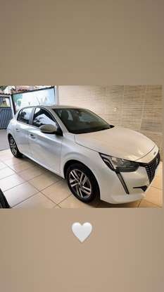 PEUGEOT-208-2021