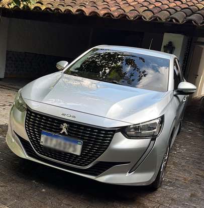 PEUGEOT-208-2021