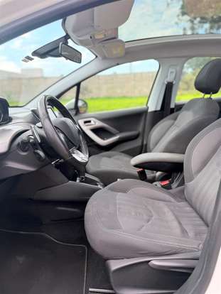PEUGEOT-208-1.6 GRIFFE 16V FLEX 4P AUTOMÁTICO PEUGEOT-208-2016