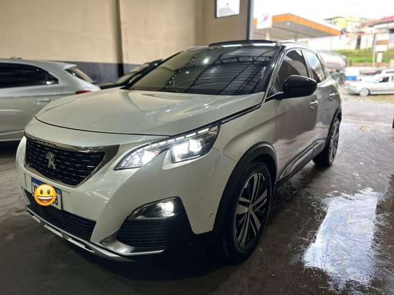 PEUGEOT-3008-2017