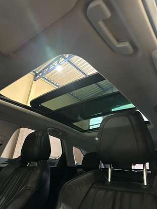 PEUGEOT-3008-2017