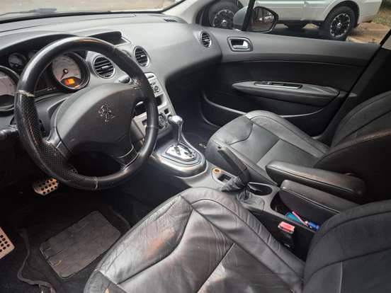PEUGEOT-408-2011