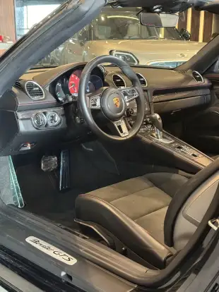 PORSCHE-718-2025